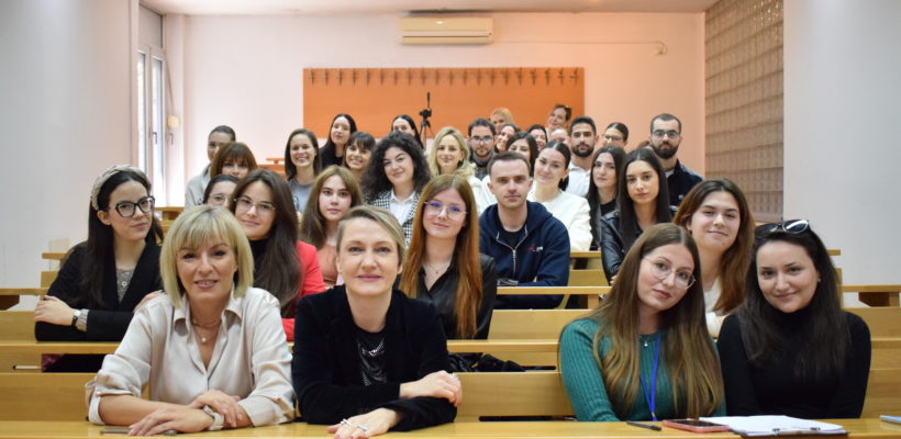 Одржано предавање „Извештавање из суднице: како да будемо и фер и актуелни?“
