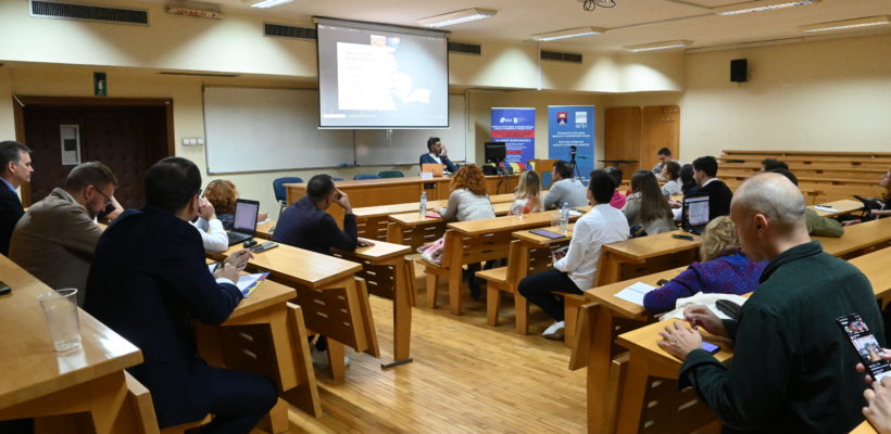Одржано предавање ,,Културни корени демократског назадовања“ у оквиру 19. Сабора политиколога