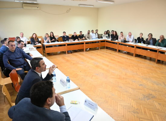 Одржана дебата „Који изборни систем је бољи?“ на 18. Сабору политиколога