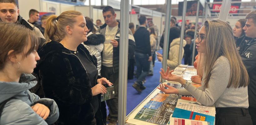 Представљање Факултета политичких наука на Сајму образовања у Ћуприји